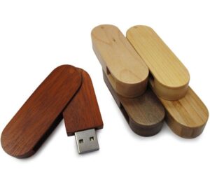 2GB Wooden Swivel USB Flash Drive